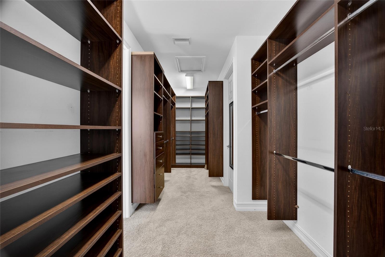 Image 28 of 54 For 1048 Bradberry Drive