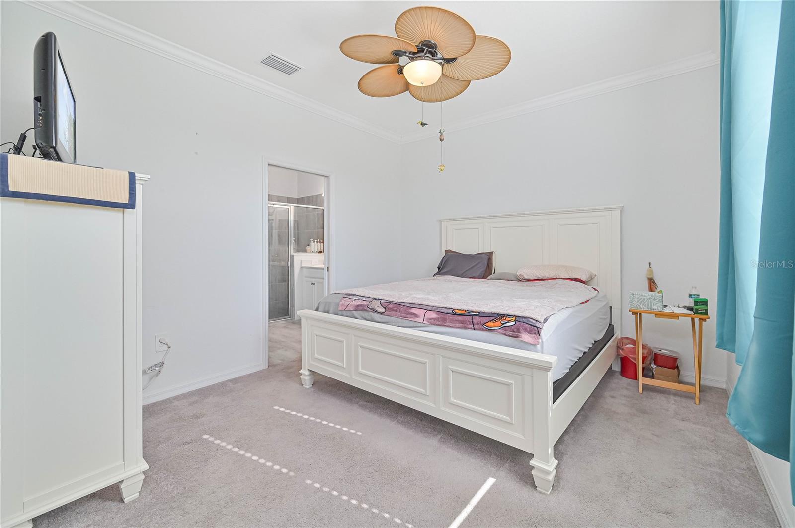 Image 15 of 28 For 17861 Woodland Court