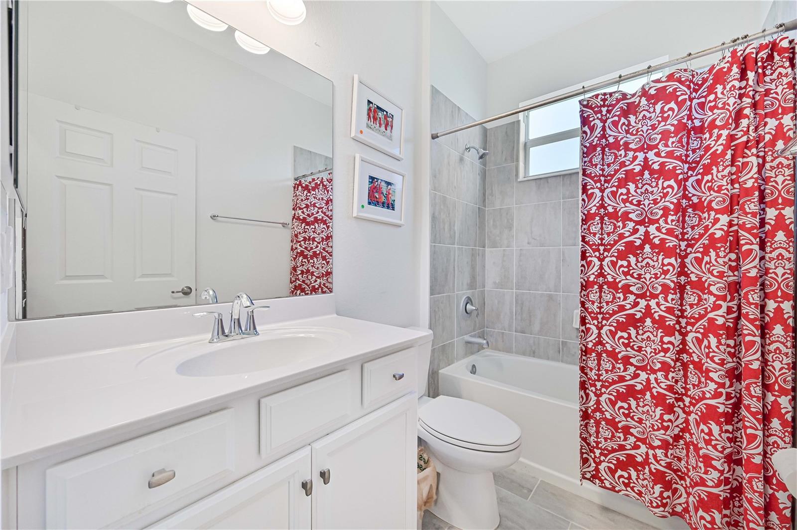 Image 22 of 28 For 17861 Woodland Court