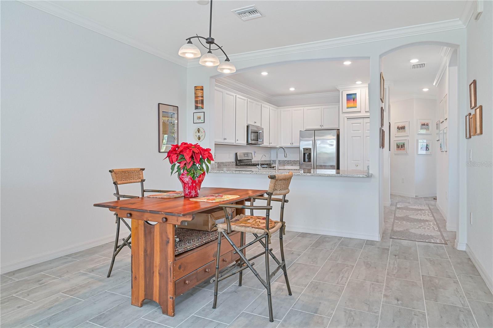 Image 6 of 28 For 17861 Woodland Court