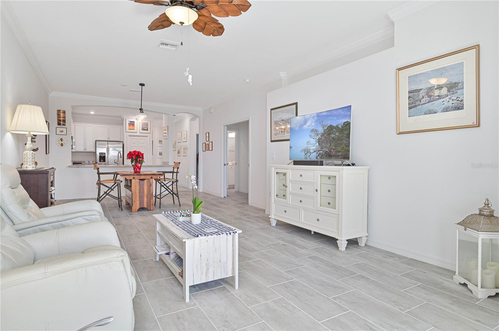 Image 9 of 28 For 17861 Woodland Court