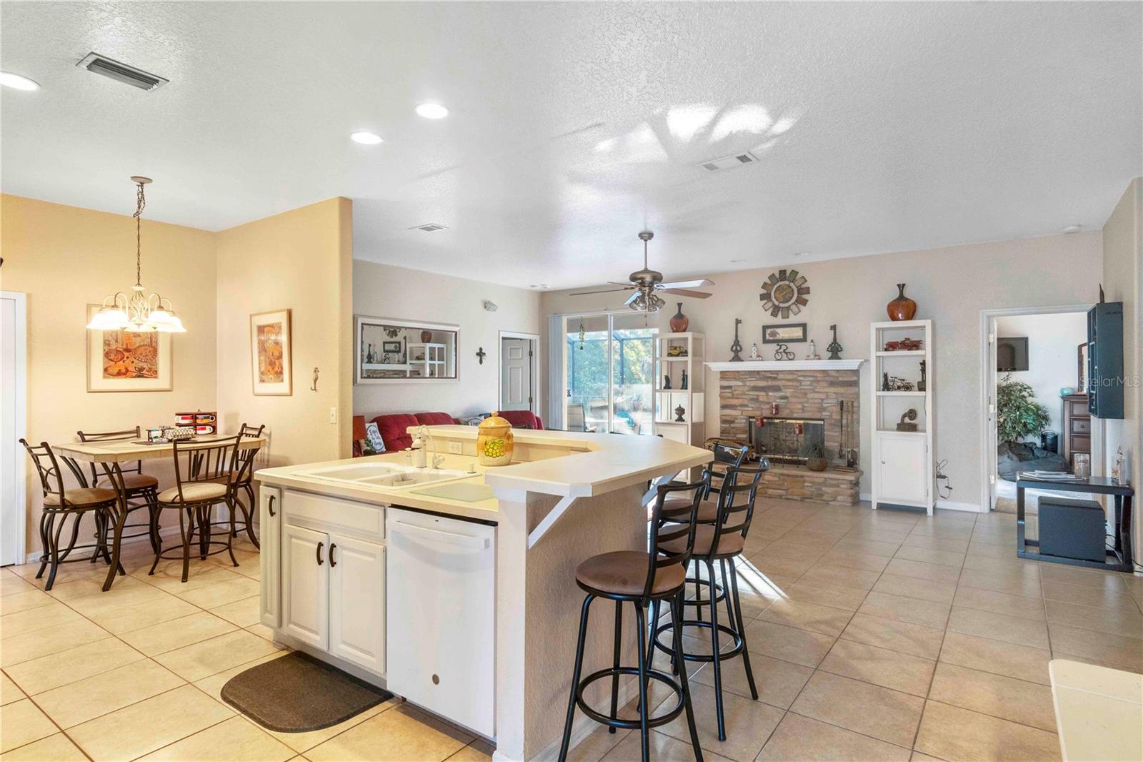 Image 14 of 100 For 403 Barger Drive