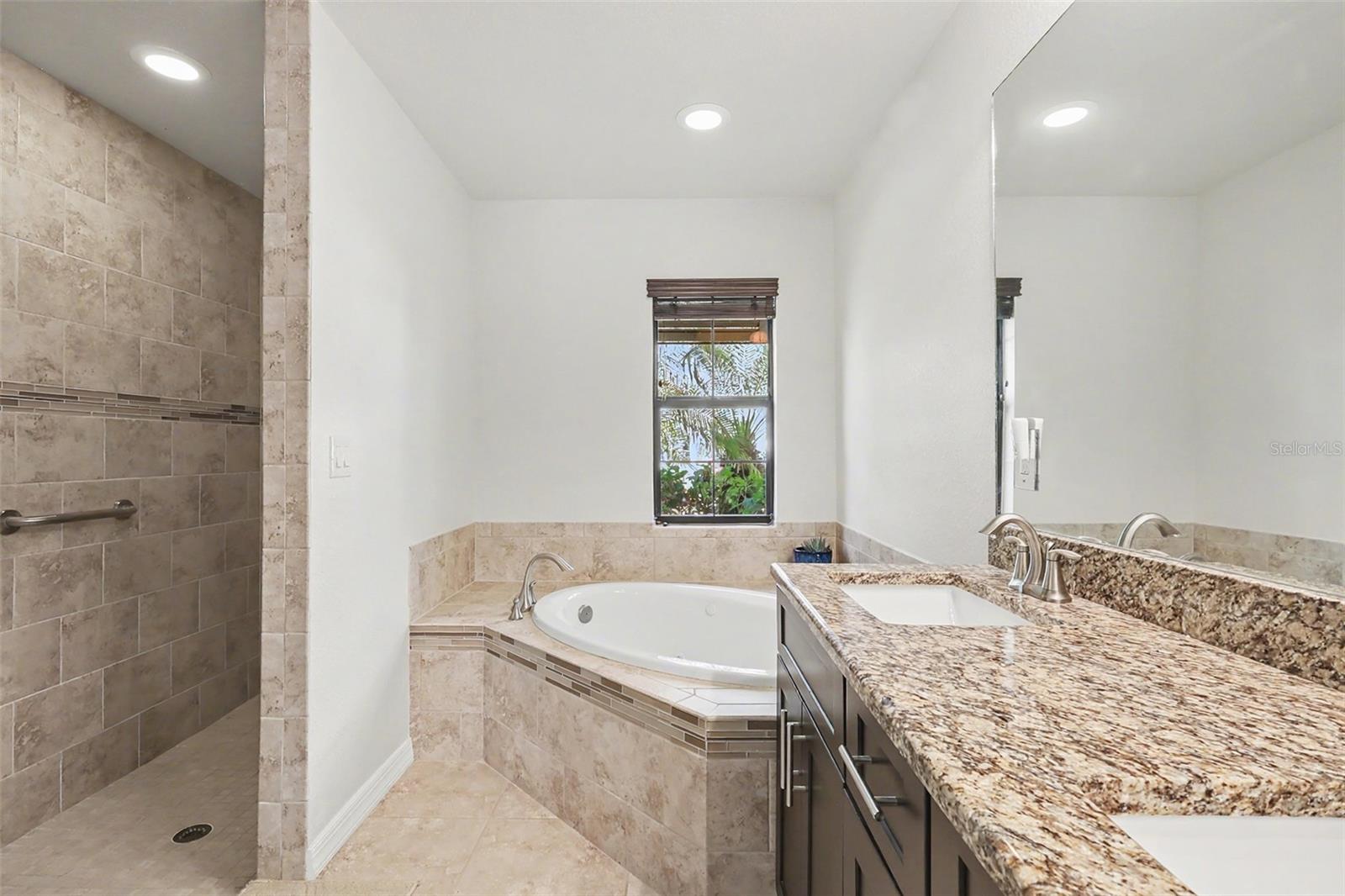 Image 19 of 43 For 1426 12th Terrace