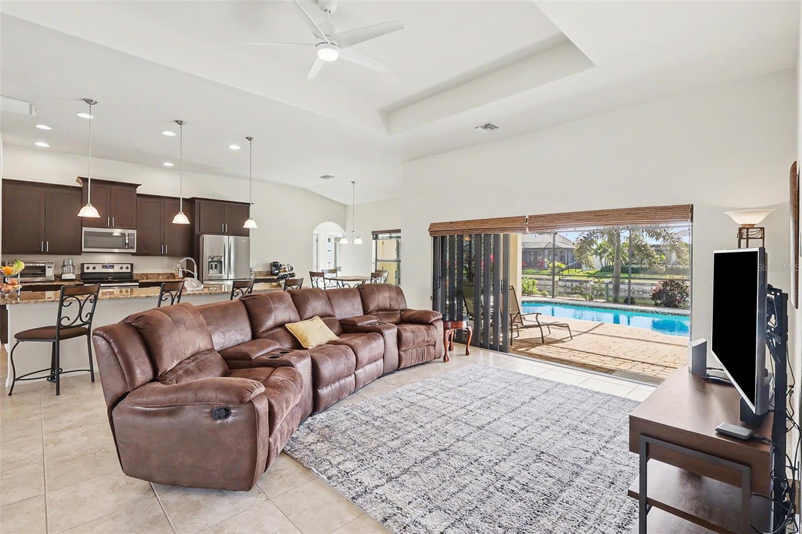 Image 5 of 43 For 1426 12th Terrace