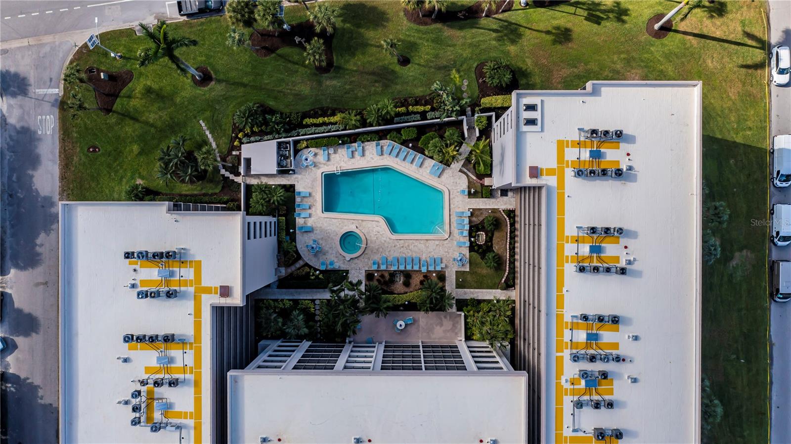 Image 3 of 73 For 1001 Benjamin Franklin Drive 406