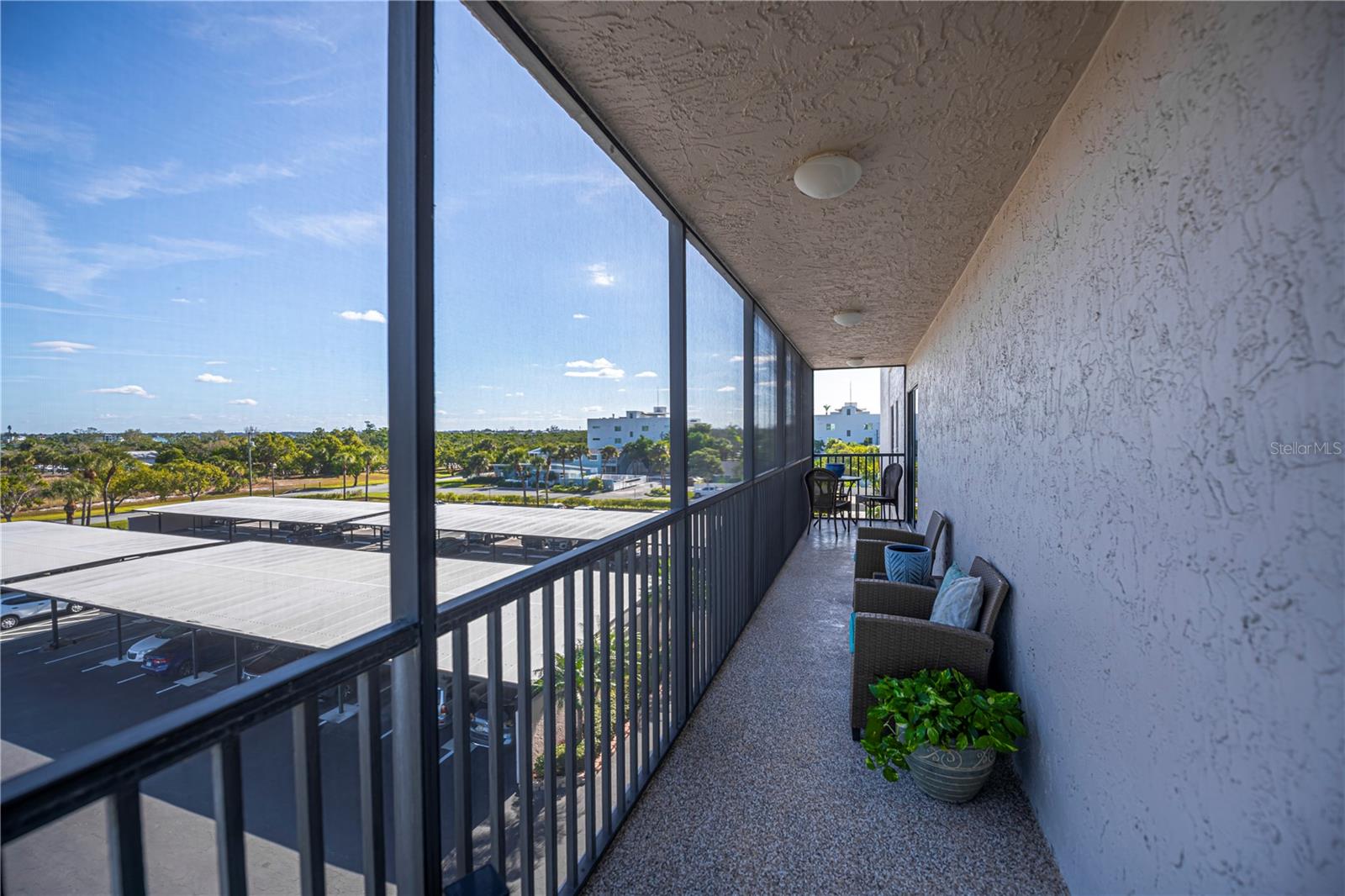 Image 47 of 73 For 1001 Benjamin Franklin Drive 406