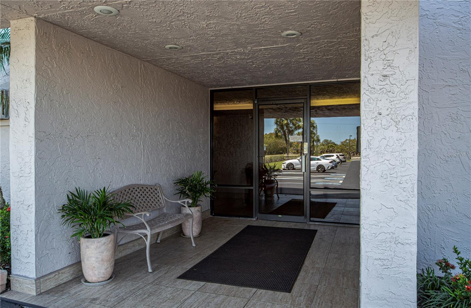 Image 57 of 73 For 1001 Benjamin Franklin Drive 406