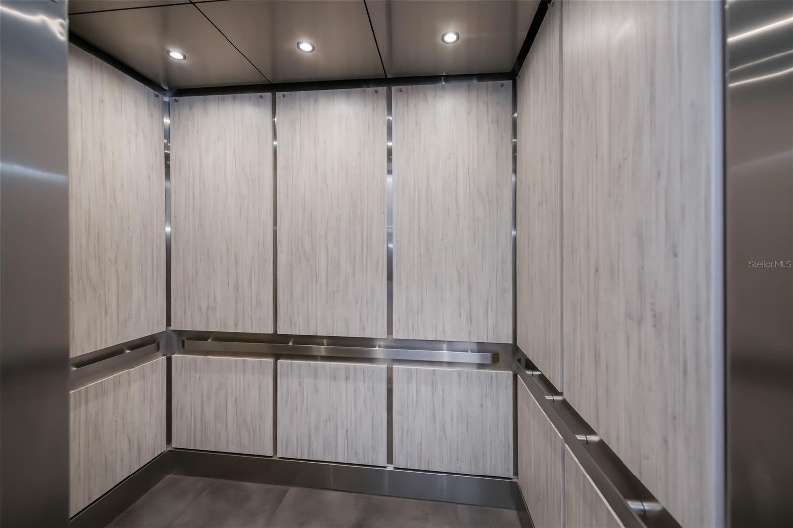 Image 59 of 73 For 1001 Benjamin Franklin Drive 406