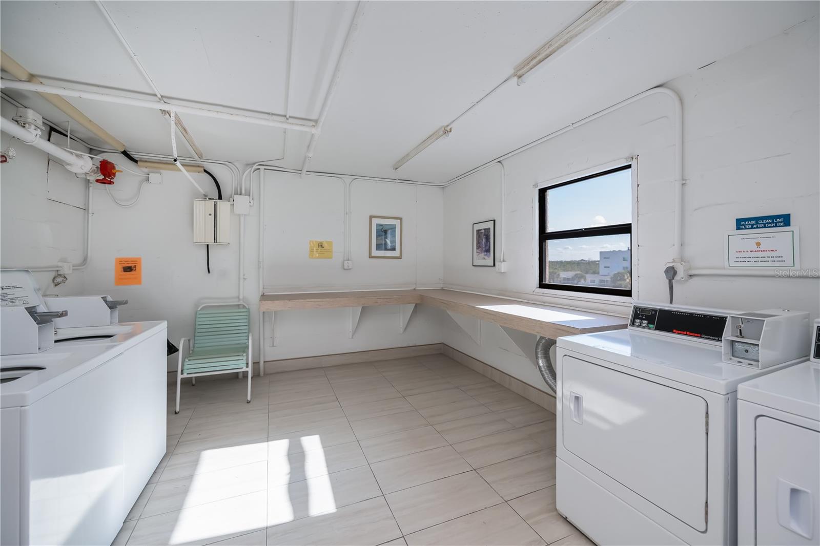 Image 61 of 73 For 1001 Benjamin Franklin Drive 406