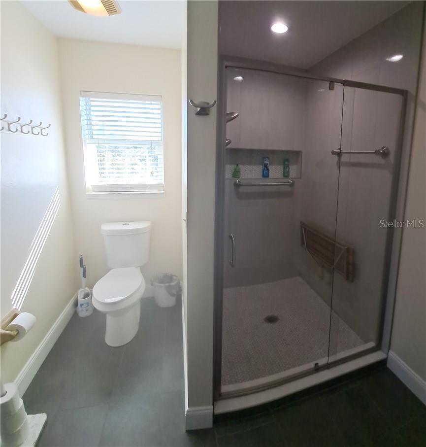 Image 20 of 32 For 8500 Redwood Drive