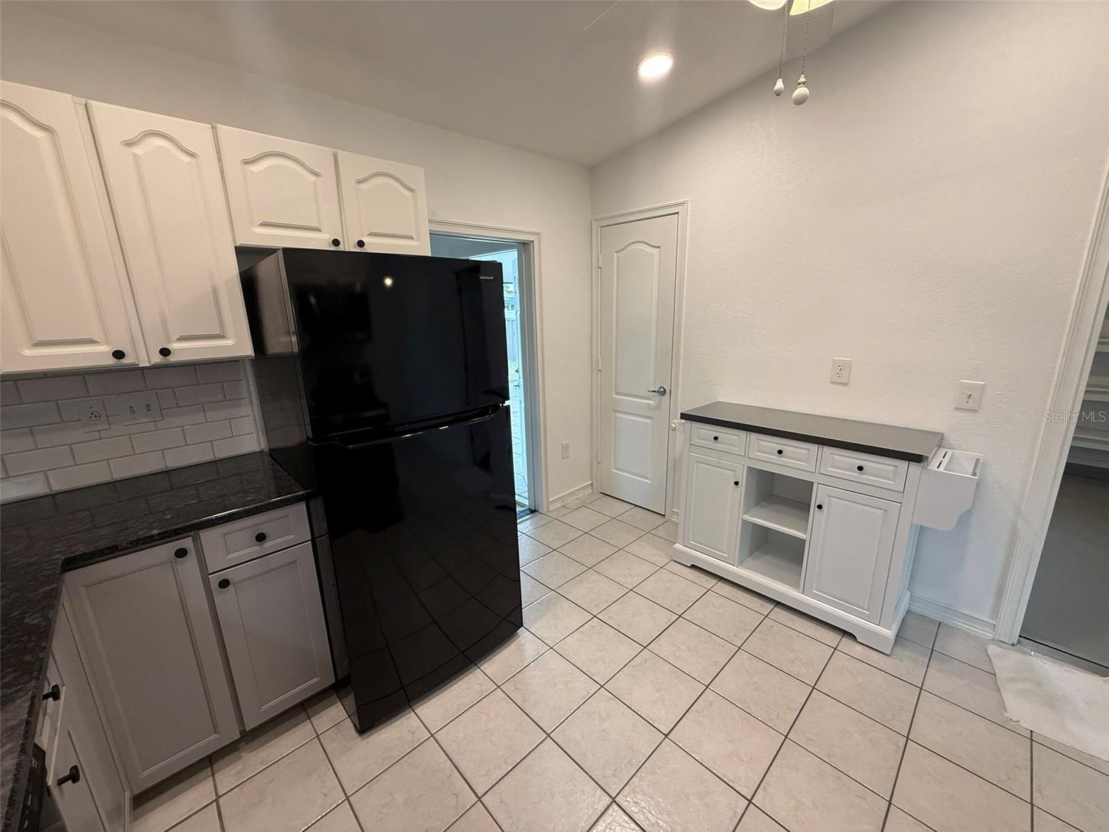 Image 7 of 17 For 512 Dewhurst Street