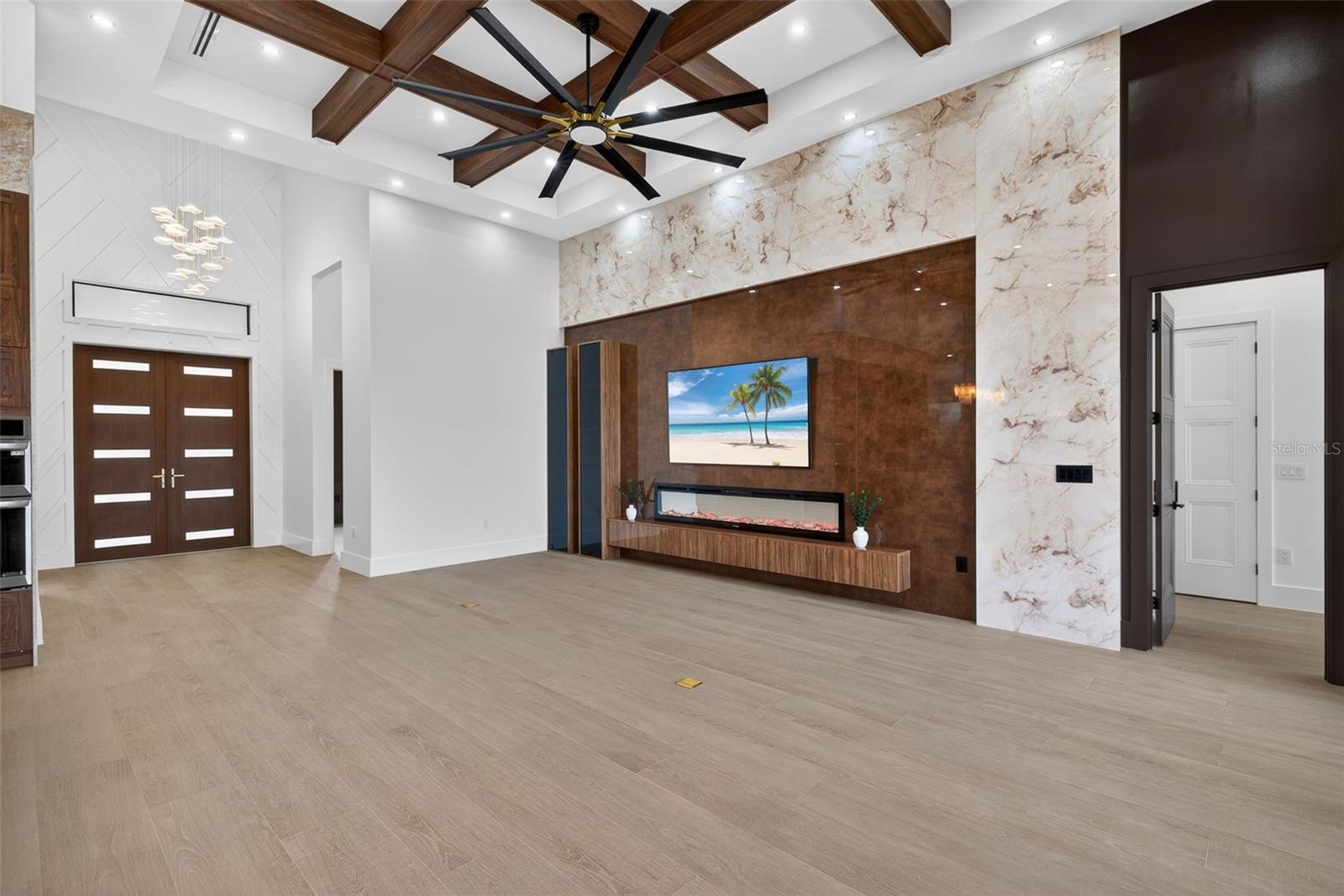 Image 12 of 61 For 2824 35th Street