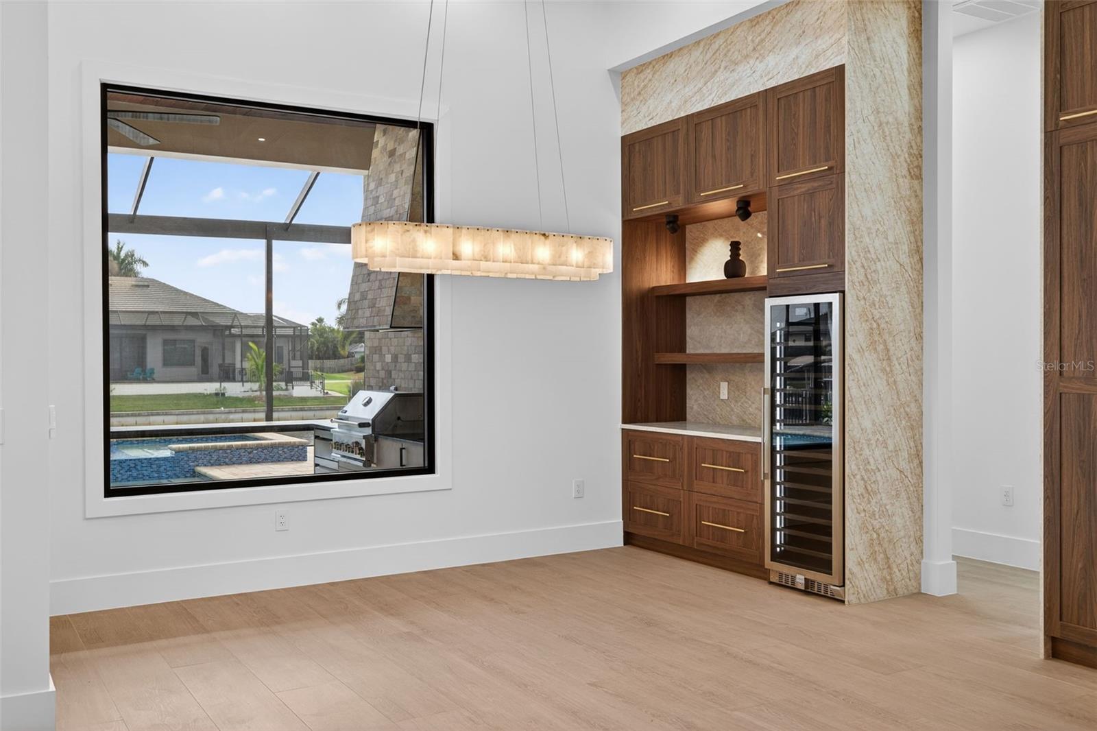 Image 19 of 61 For 2824 35th Street