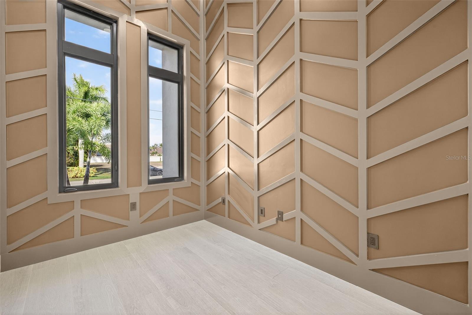 Image 24 of 61 For 2824 35th Street