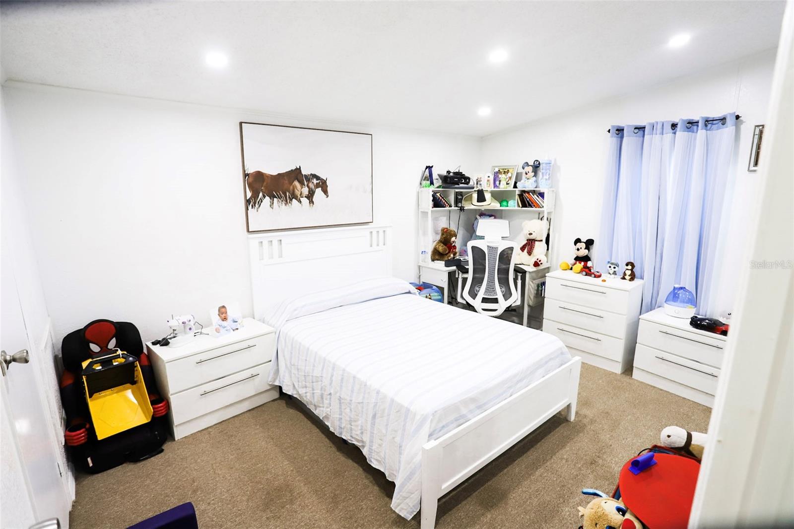 Image 16 of 33 For 41 Ferguson Lane