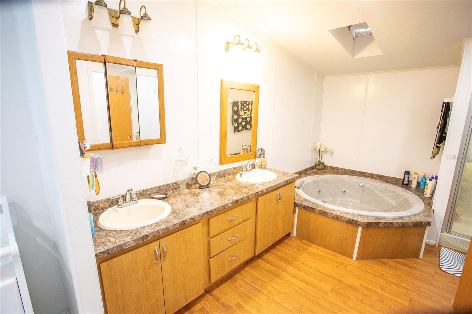 Image 22 of 33 For 41 Ferguson Lane