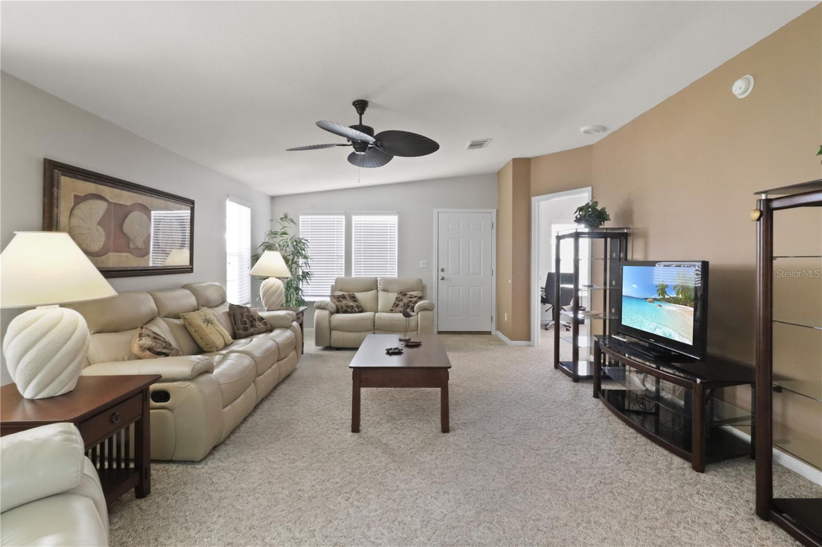 Image 10 of 93 For 2100 Kings Highway 742