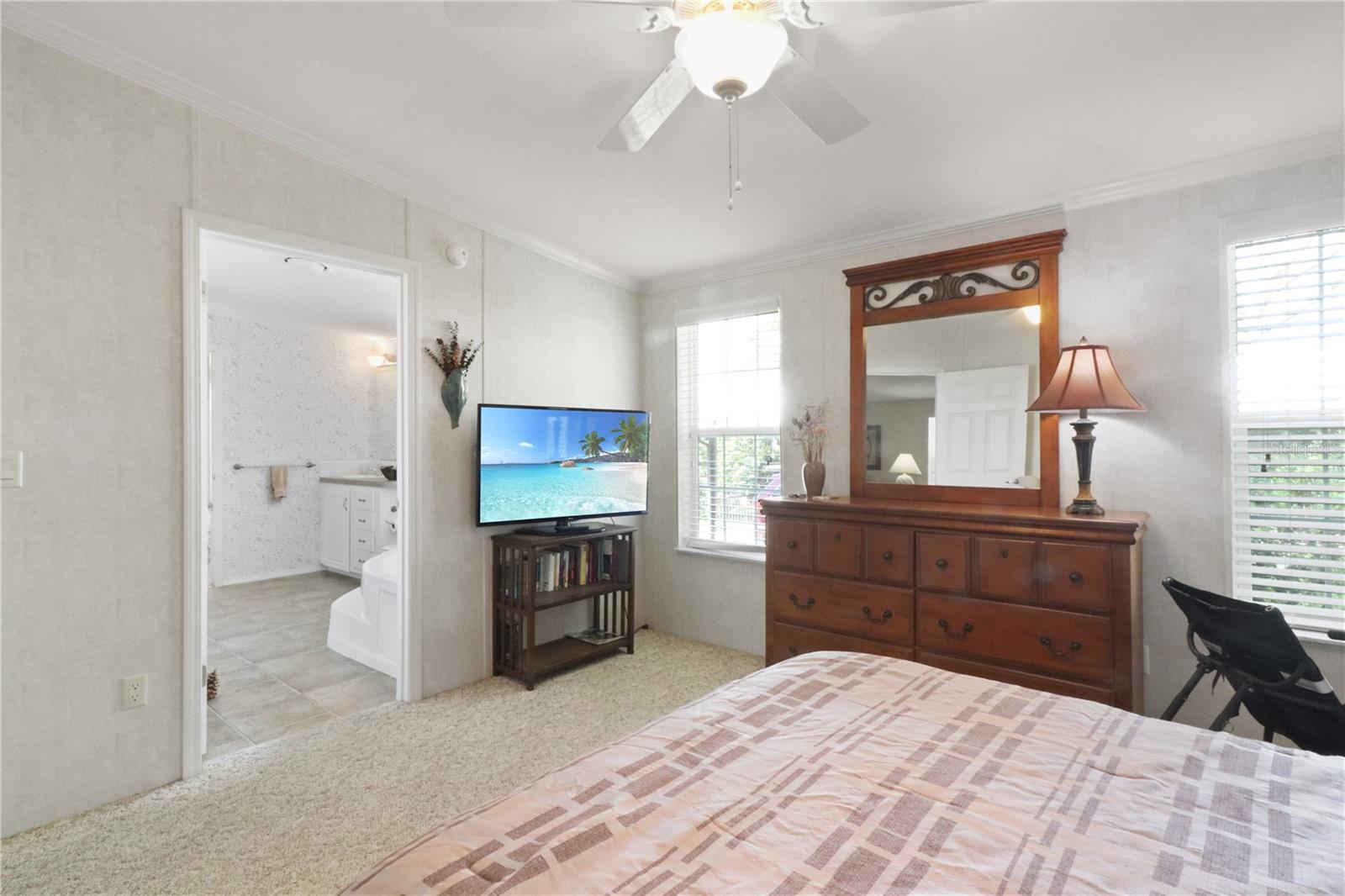 Image 24 of 93 For 2100 Kings Highway 742