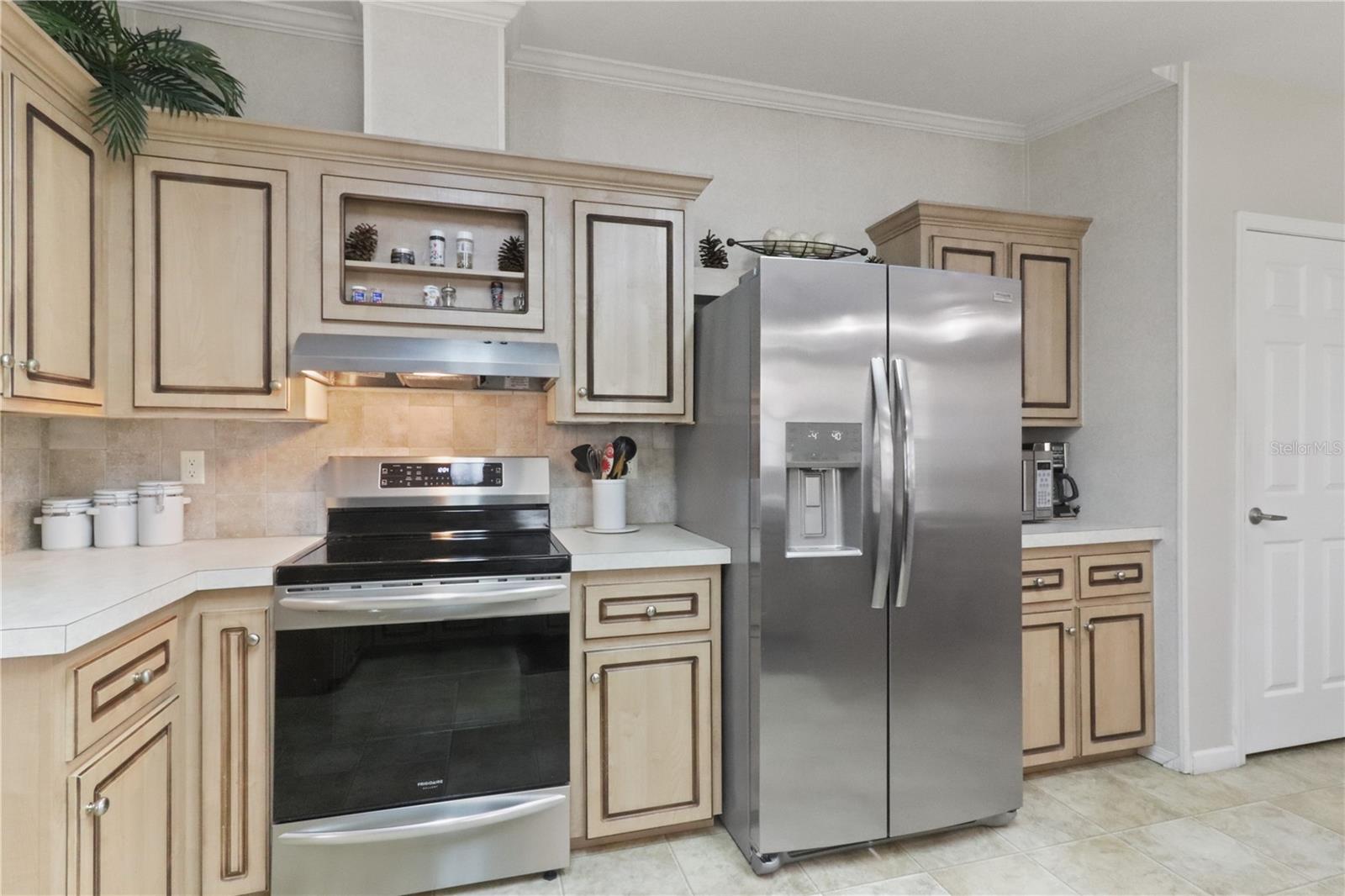 Image 5 of 93 For 2100 Kings Highway 742