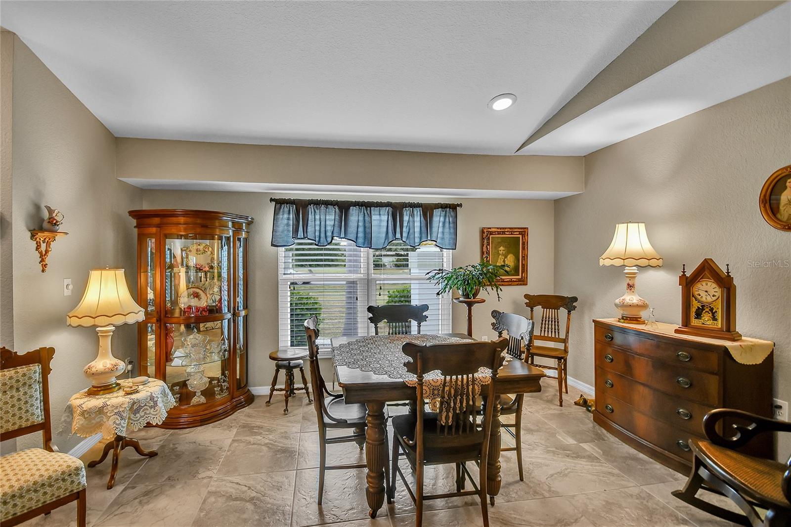 Image 5 of 50 For 2293 Rio De Janeiro Avenue