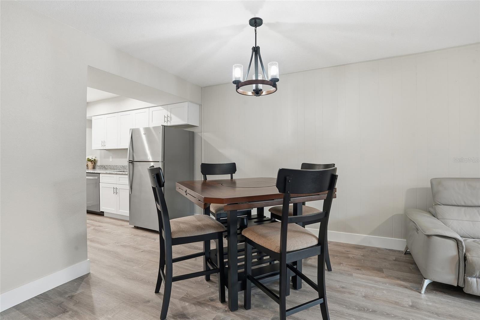 Image 6 of 29 For 22375 Edgewater Drive 124