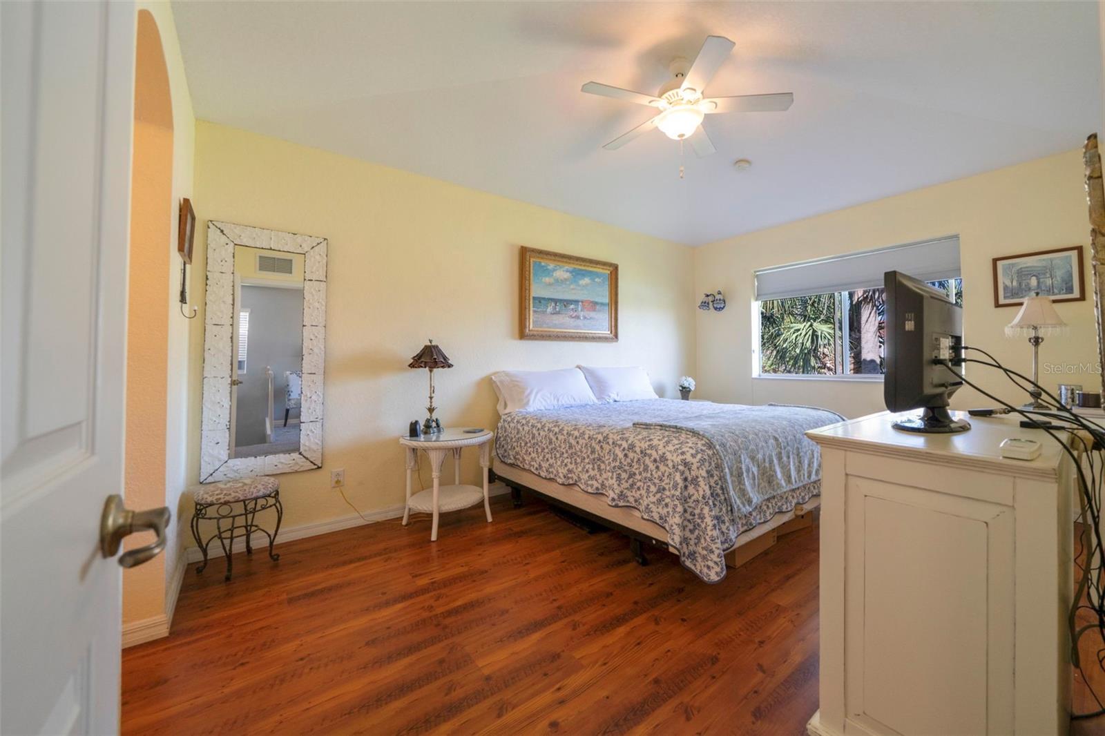 Image 21 of 64 For 3372 Dandolo Circle