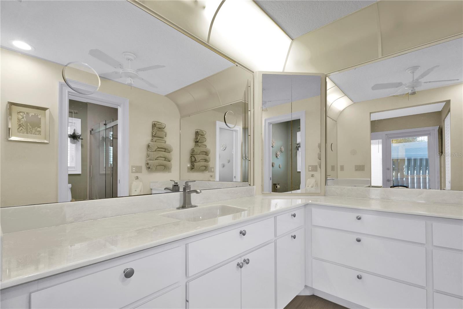 Image 38 of 56 For 820 Bal Harbor Boulevard