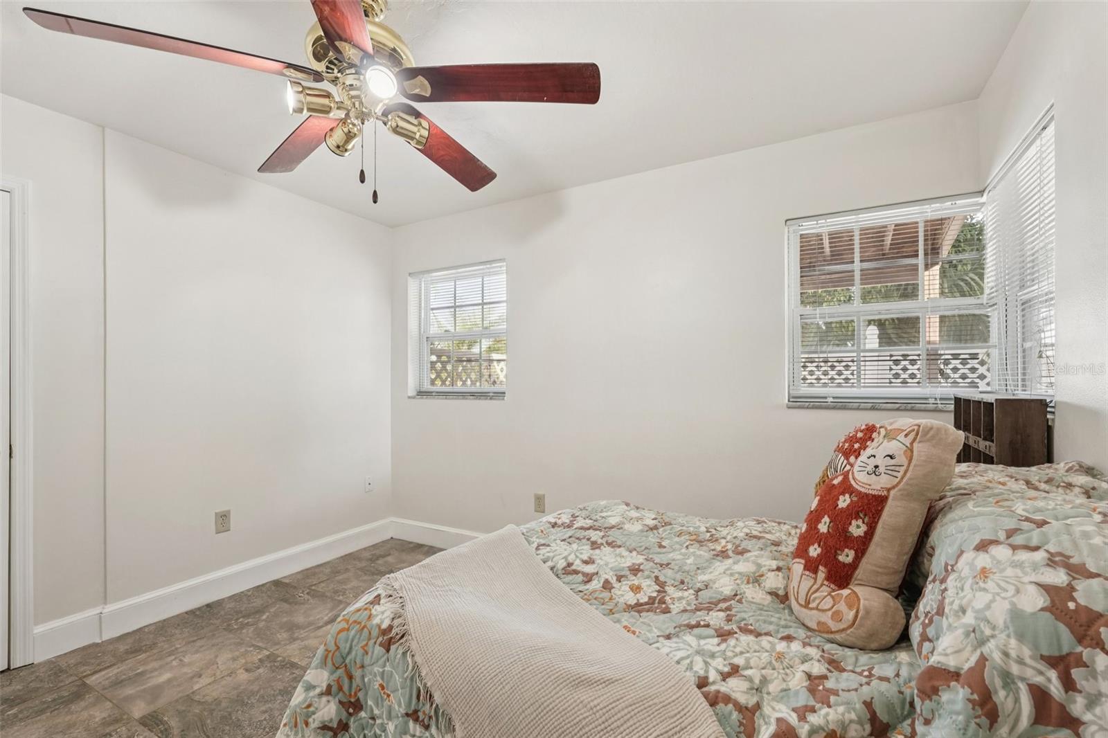 Image 12 of 28 For 2356 Conway Boulevard