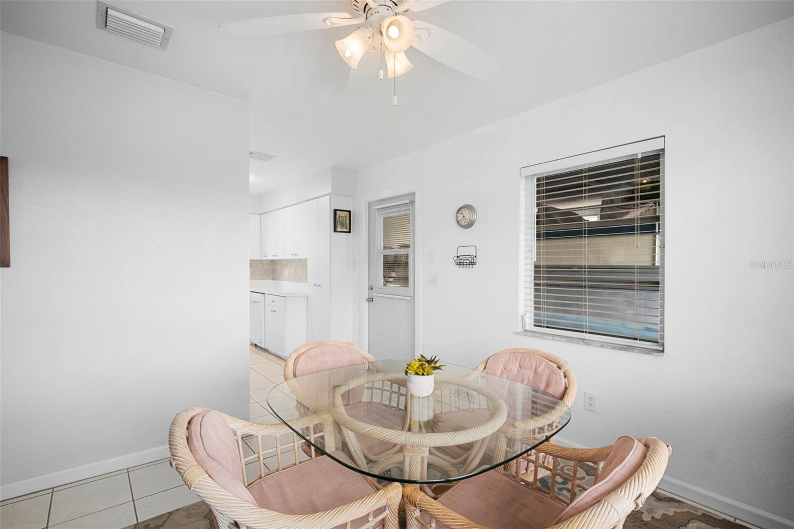 Image 10 of 35 For 29098 Riverview Lane