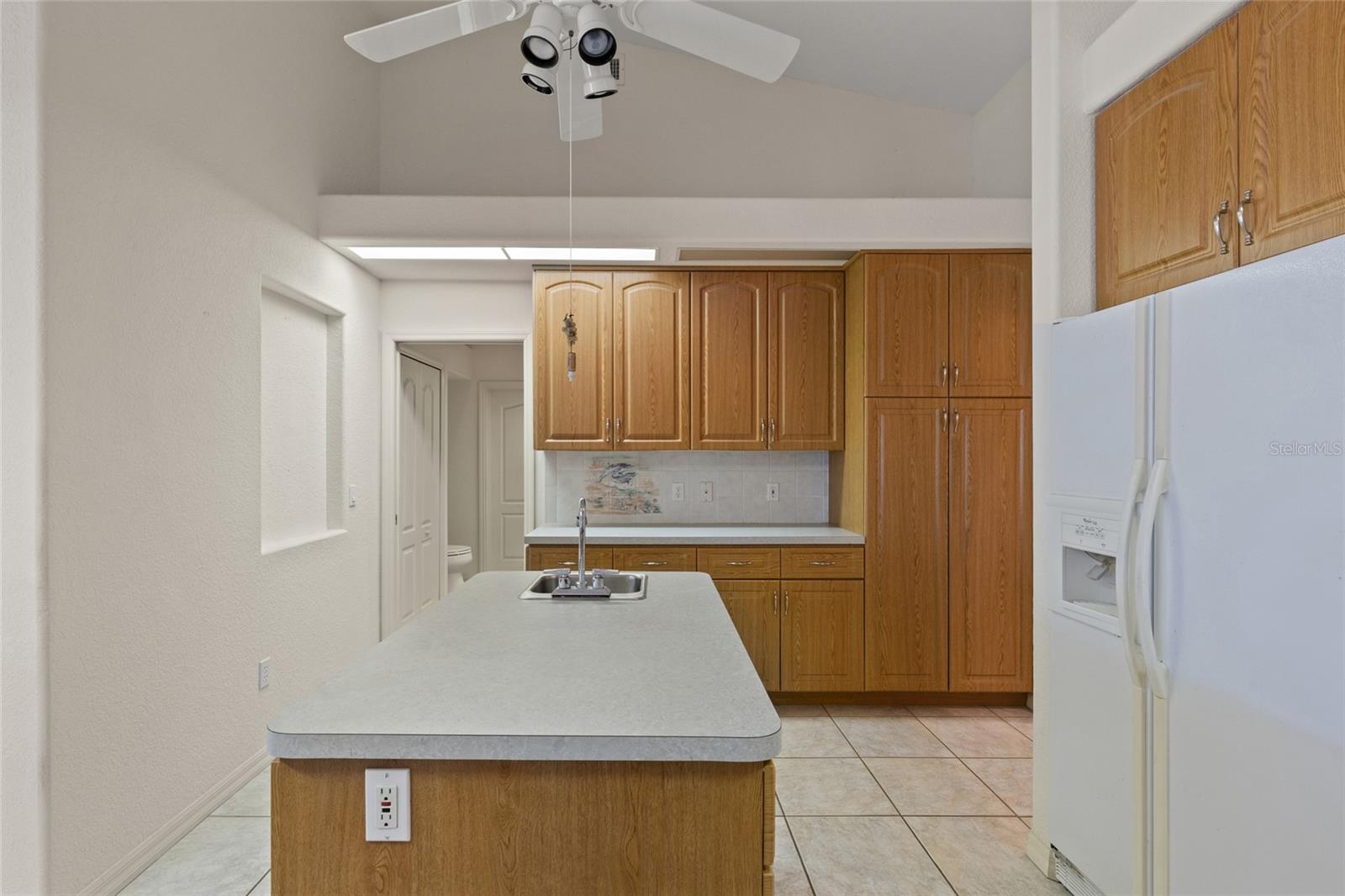 Image 17 of 41 For 2012 River Basin Terrace