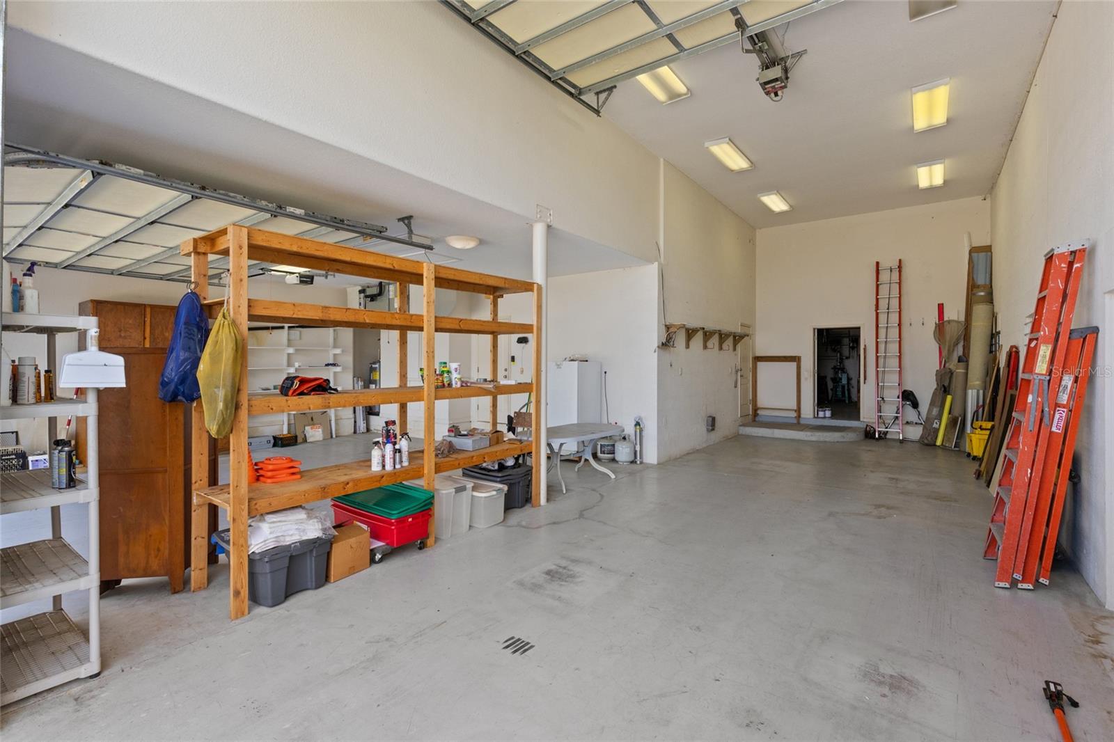 Image 37 of 41 For 2012 River Basin Terrace