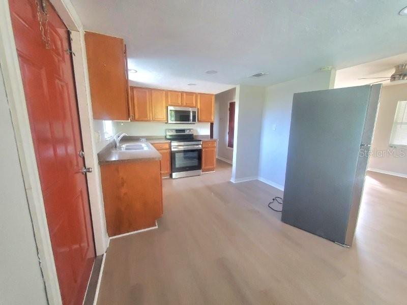 Image 17 of 25 For 4387 Sibley Bay Street S-b