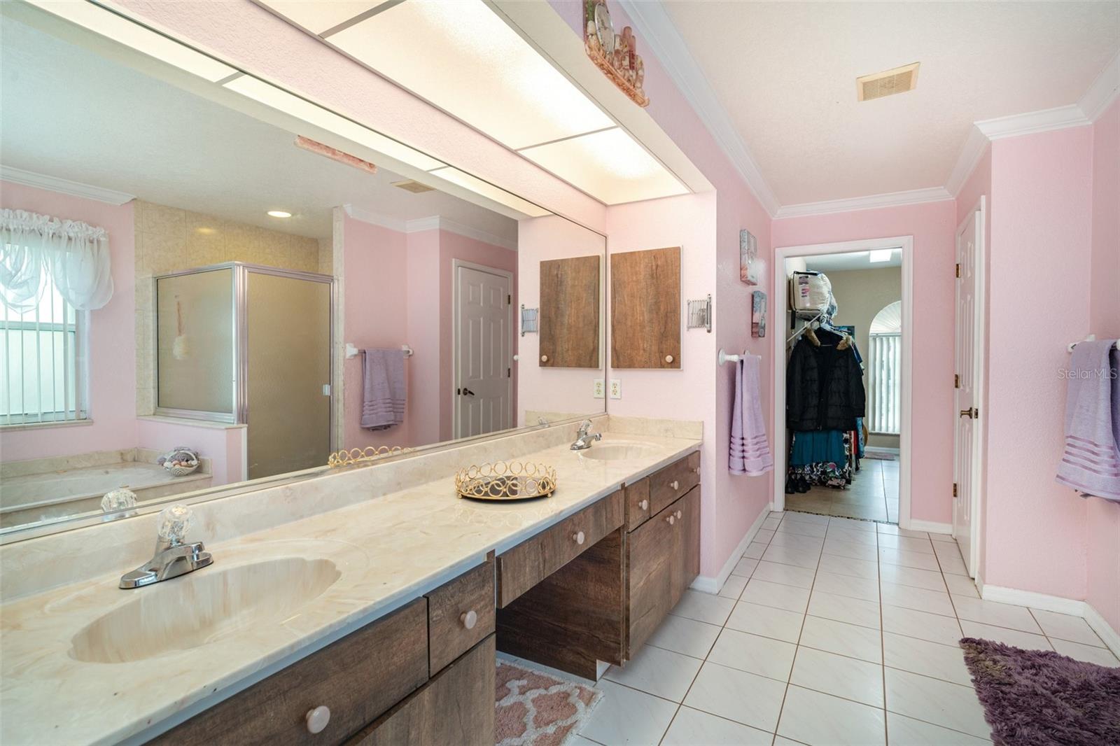 Image 25 of 33 For 419 Allworthy Street