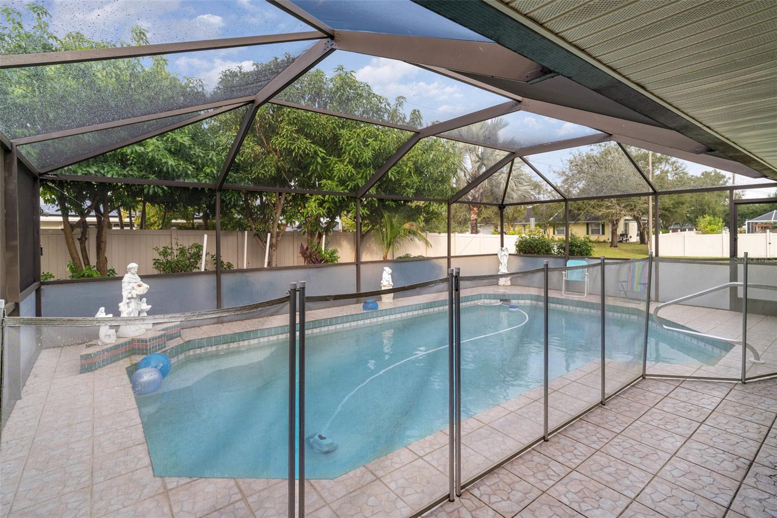 Image 7 of 33 For 419 Allworthy Street