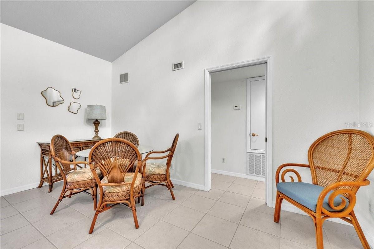 Image 13 of 37 For 2486 Caring Way 14c