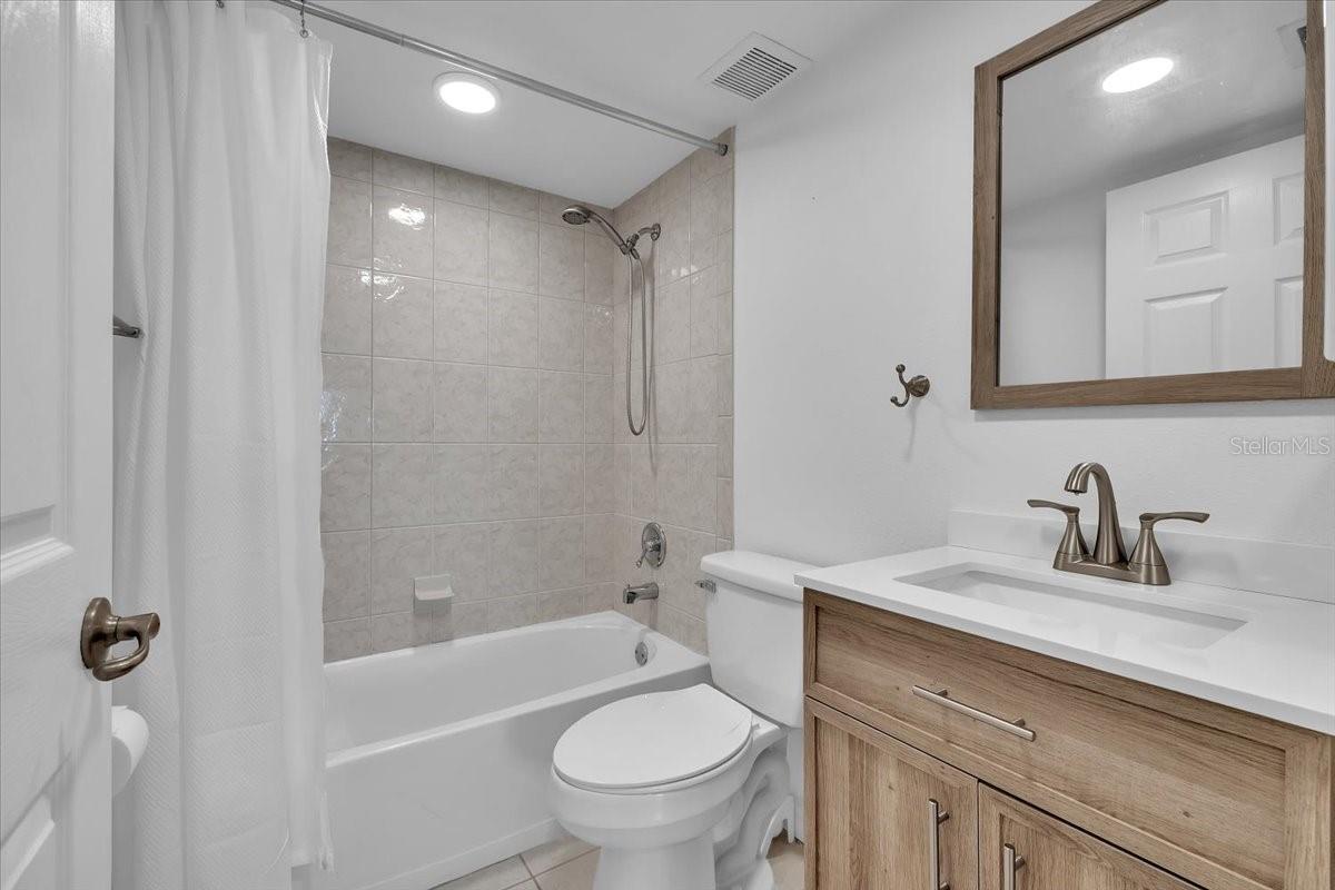 Image 22 of 37 For 2486 Caring Way 14c