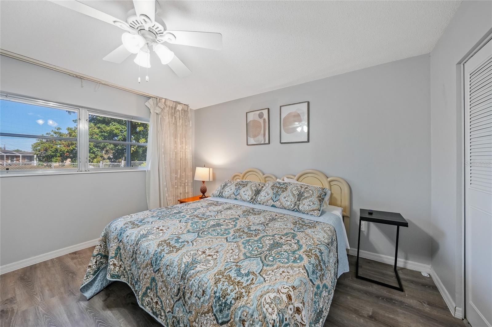 Image 17 of 48 For 2231 Hariet Street