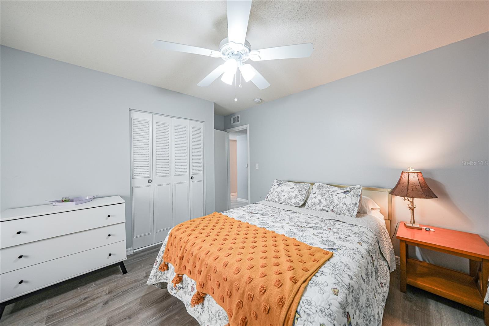 Image 21 of 48 For 2231 Hariet Street