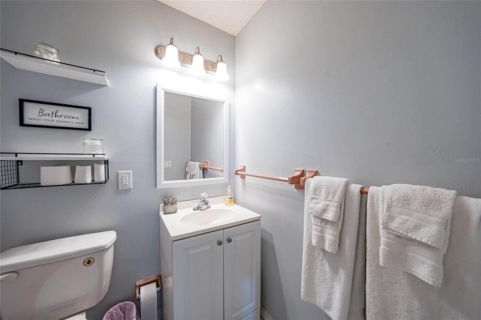 Image 24 of 48 For 2231 Hariet Street