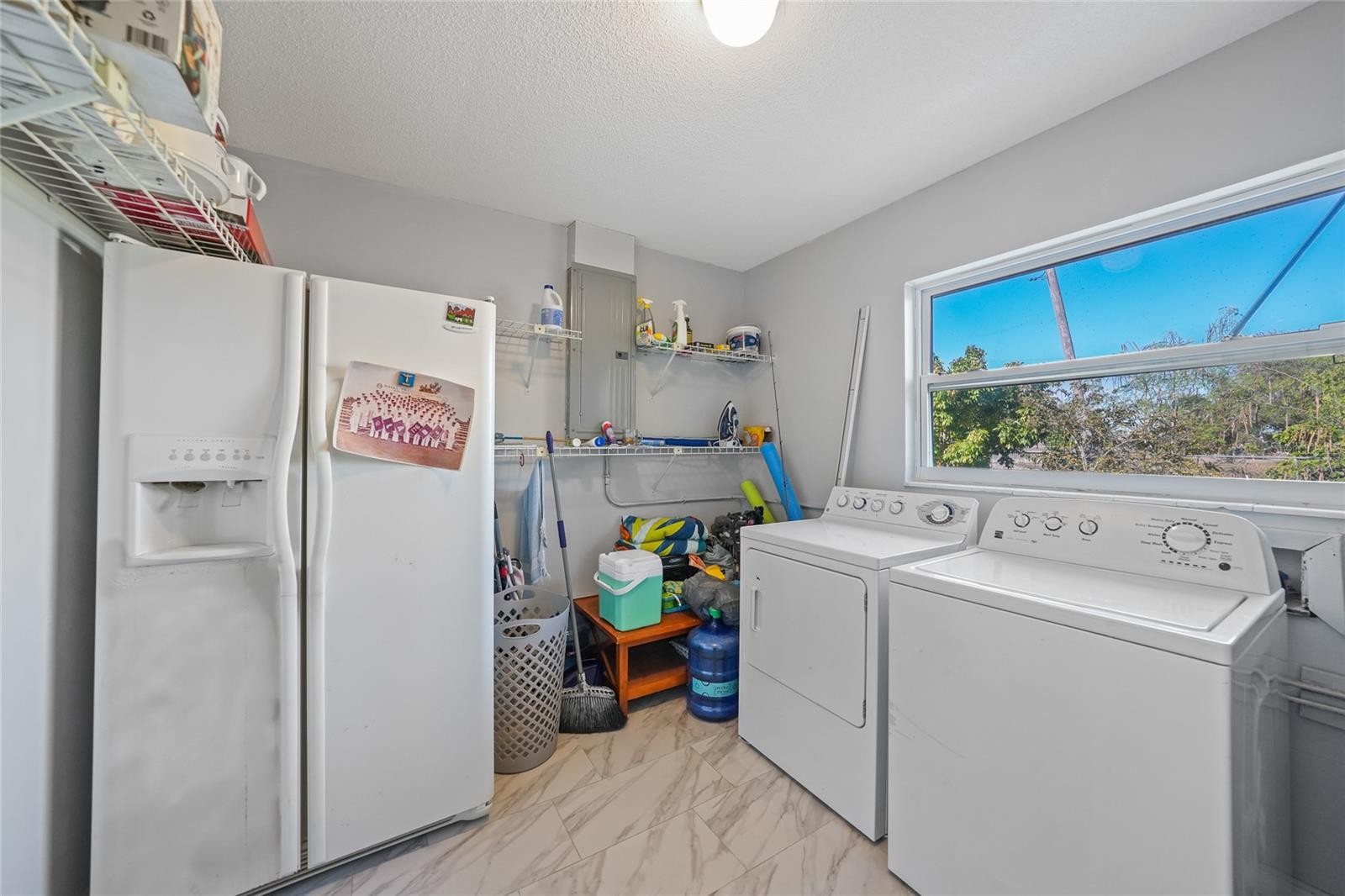 Image 26 of 48 For 2231 Hariet Street