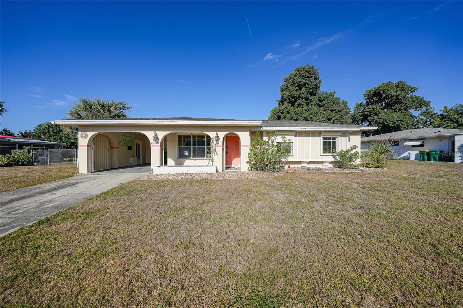 Image 3 of 48 For 2231 Hariet Street