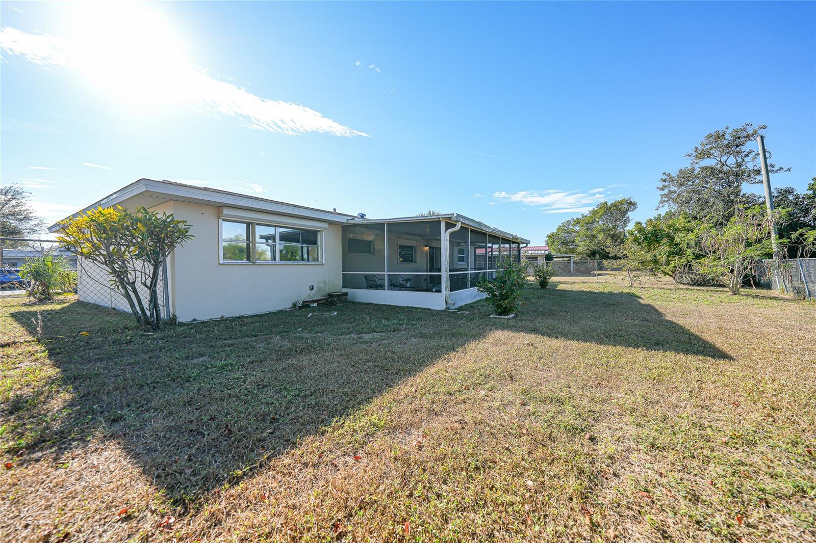 Image 34 of 48 For 2231 Hariet Street