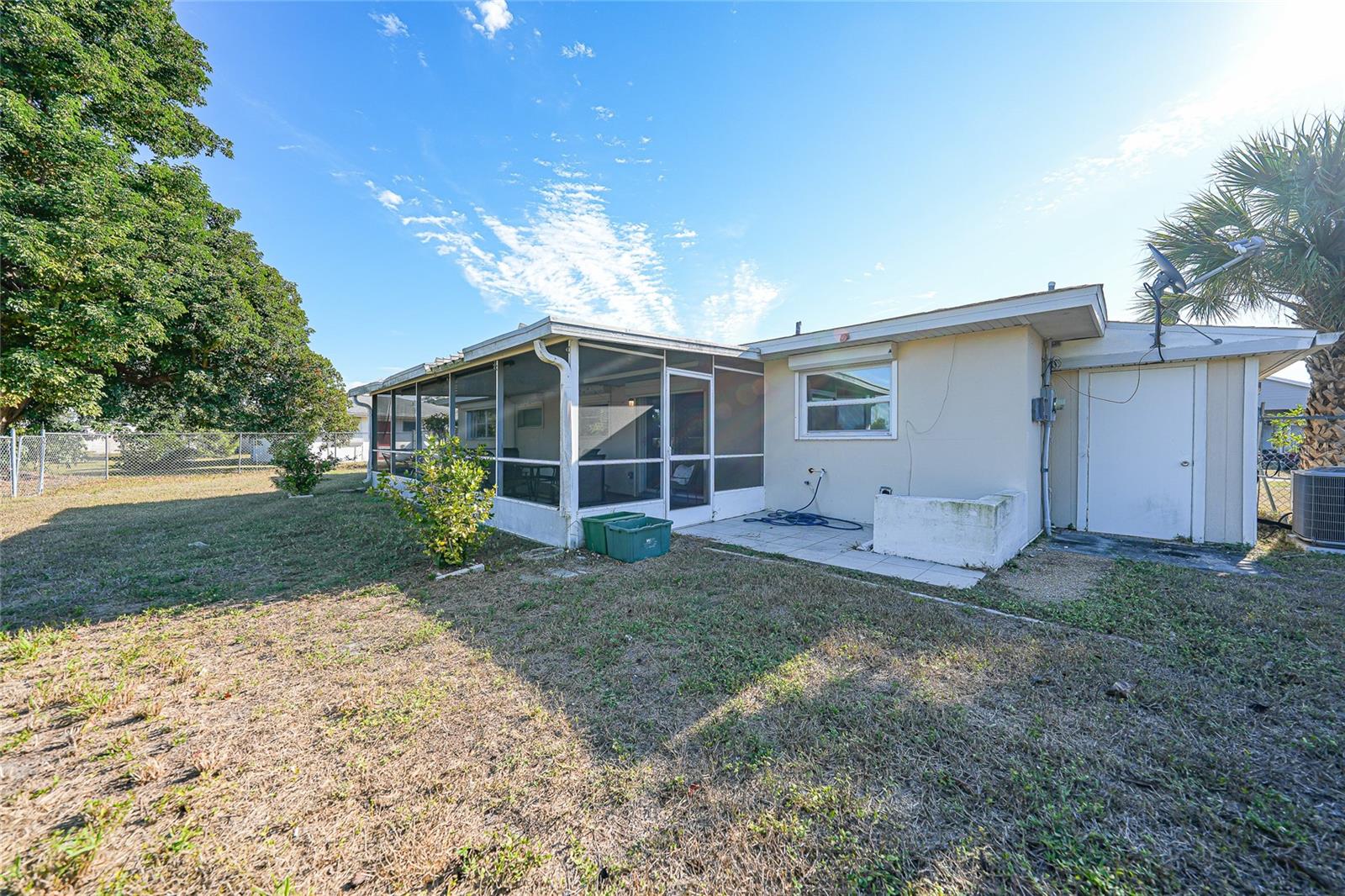 Image 36 of 48 For 2231 Hariet Street