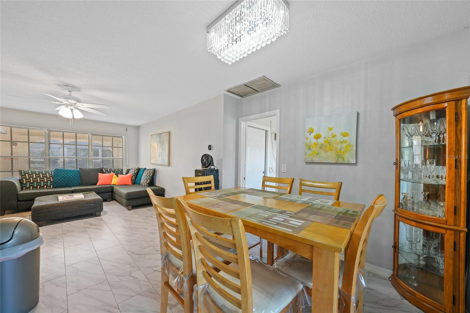 Image 9 of 48 For 2231 Hariet Street