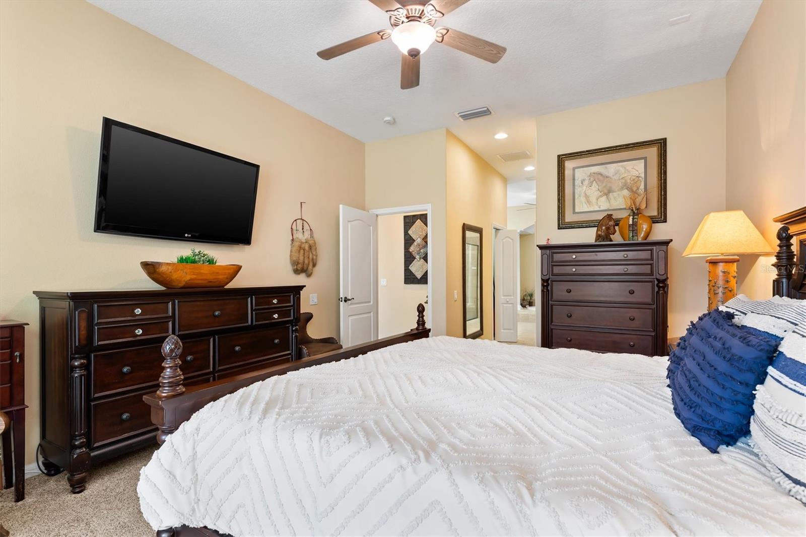 Image 29 of 72 For 1062 Eagles Flight Way