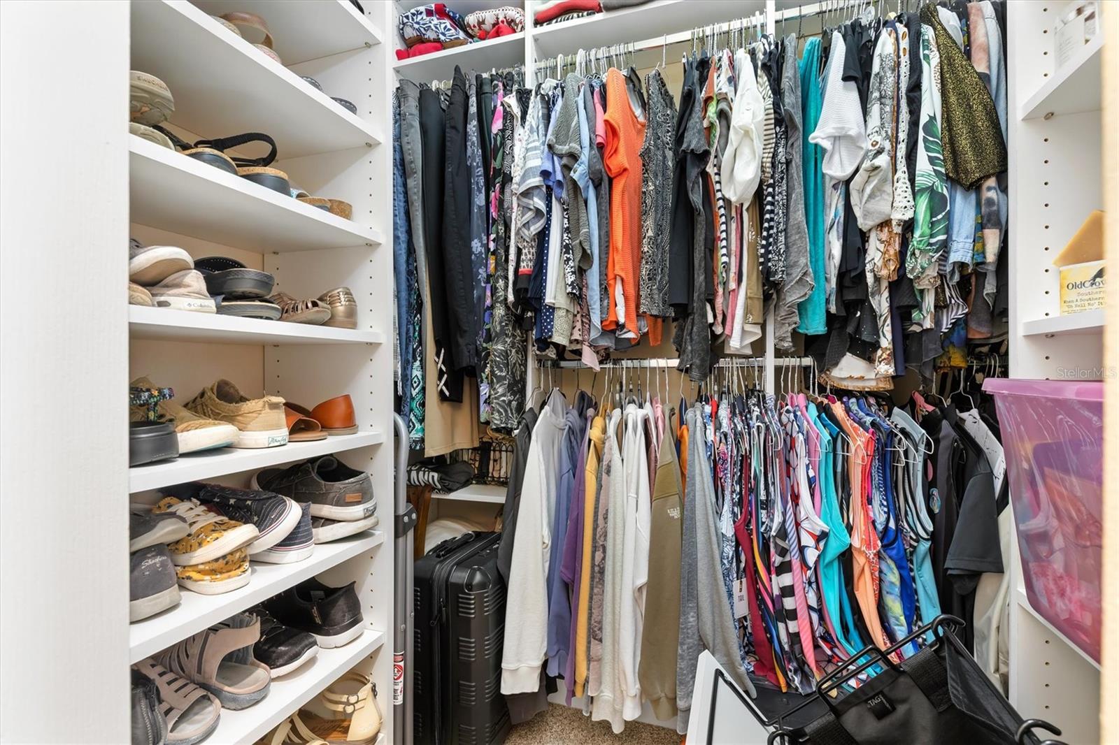 Image 31 of 72 For 1062 Eagles Flight Way