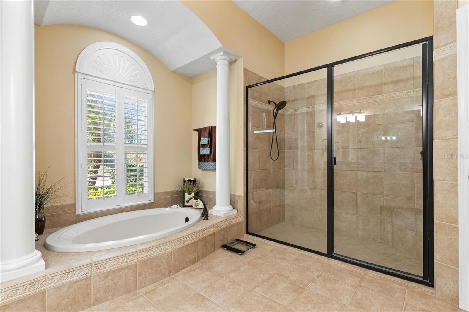 Image 34 of 72 For 1062 Eagles Flight Way