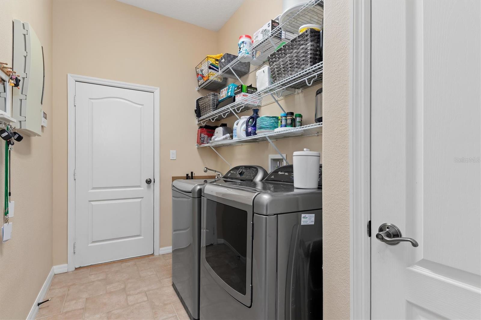 Image 40 of 72 For 1062 Eagles Flight Way