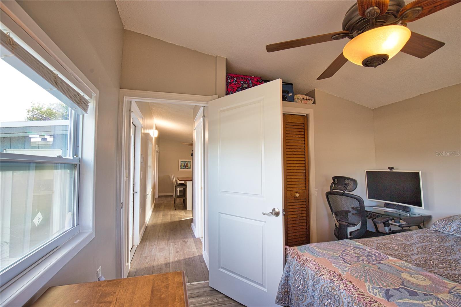 Image 20 of 47 For 2302 Red Baron Drive