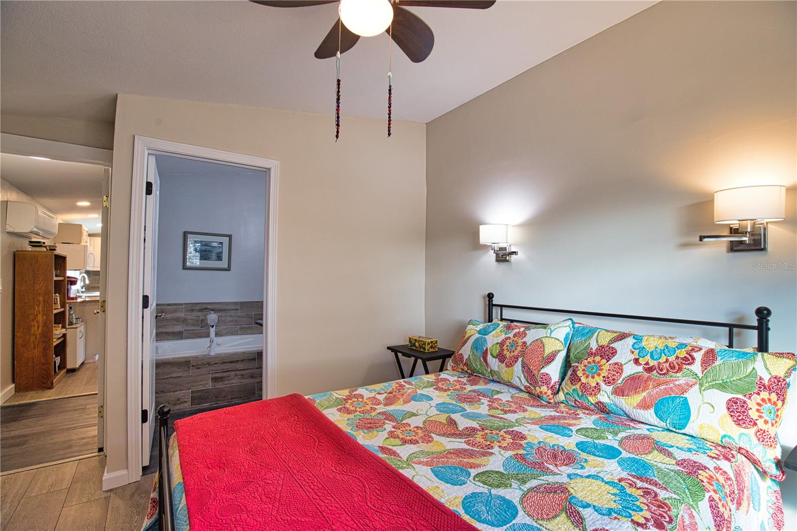 Image 24 of 47 For 2302 Red Baron Drive